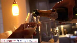 Naughty America - Gracie Glam snap all noenee virun Reiten Hahn