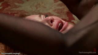 Master James Mogul gëtt training big boobs redhead MILF trainee Veronica Avluv dann grousse schwaarze Schwanz gimp Mickey Mod anal fickt Si an pile driver