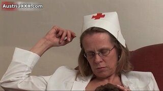 Сексуалды іш киімдегі сексуалды қыз