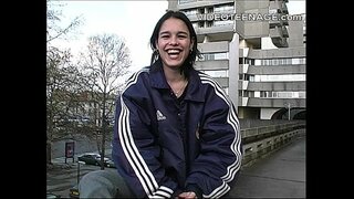 тачаангуй хар үстэй өсвөр хийц