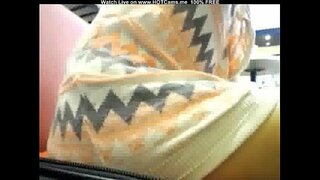 Busty Blonde Hottie Mat Brëll Ëffentlechen Café