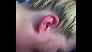 Менің өгей әпкем менің кискамды мастурбациялайды