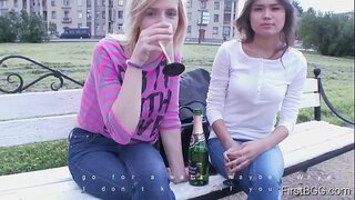 FirstBGG.com - Jane Fox &amp;amp; Bella Donna - Trio Amb Tots Els Naturals De Les Nenes