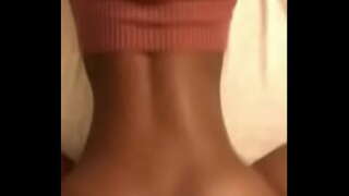 کہ تھوڑا سا گدا لیکن کرنے کے لئے اچھا ہے Kiesha