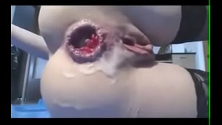 Emo آدمی کشور مٹھی کارٹون اس کے گدا کے لئے بہت اچھے squirting orgasm