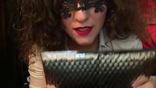 ¿Quieres Tener Mis Bragas? Te le mando, Porcone. La Señora Hotwife Venus.