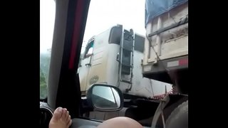 грелаону көрсөткөн жолдо