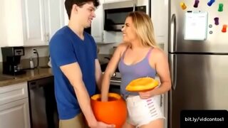 Ҷинсӣ байни братьями! Хоҳари наслаждение, пас аз се лягушки барои худ Danadinha!