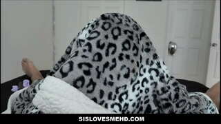 Magandang Bata sa kinakapatid na babae Halloween Fuck Para sa Stepbro POV