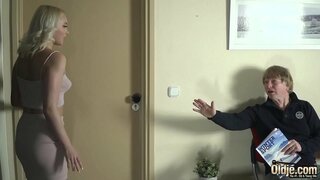 ���ူထွင်းပူဌာပနာနှင့်အစီအစဉ်နှင့်အတူသူမ၏နို့သီးခေါင်းပျော့ပျောင်း