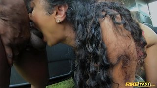 ���්යාජ ටැක්සි ඉන්දීය මරීනා මායා බීබීසී පළමු වරට porno ටැක්සි දී