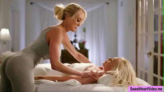 SPANISH Brandi Love a &#039; cuideachadh luchd-cleachdaidh i Lyra Laghan pussy ruigsinn orgasm